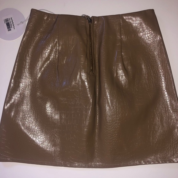 Princess Polly skirt - Picture 3 of 4